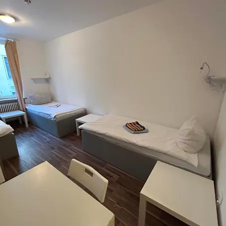 Budget Station Apartmenthostel Sen 14