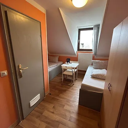 Hostel Budget Aubing Apartmenthostel Aub 162 Munich