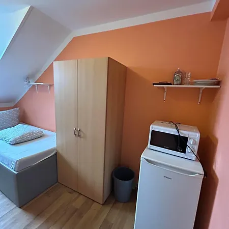 Budget Aubing Apartmenthostel Aub 162 *