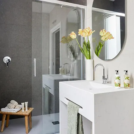 4-bedrooms Apartment *