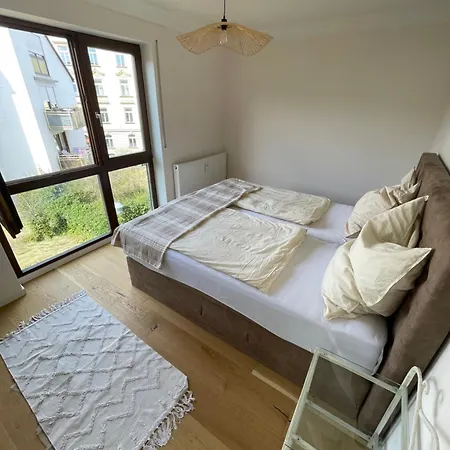 Modernes Designer Mit Balkon 5 Min Zum Oktoberfest & Apartment *