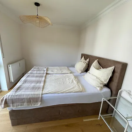 Modernes Designer Mit Balkon 5 Min Zum Oktoberfest & Munich