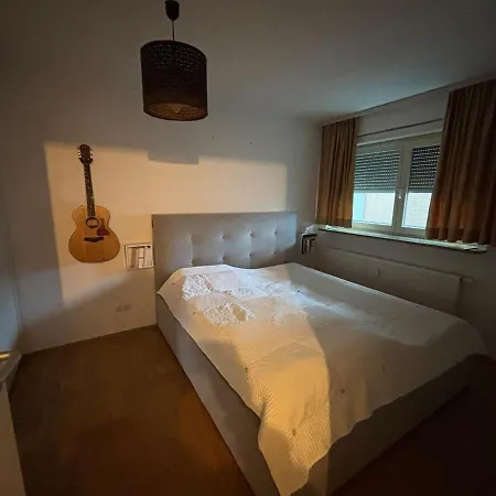 55 M2 Sunny Westend Flat Apartment *