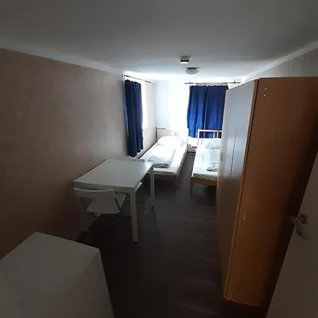 Ostello Low Budget Allach Hostel Rooms & Apartments Eve 168