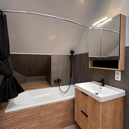 Apartment Design Auf 2 Etagen Mit Balkon Nahe Isar & Innenstadt