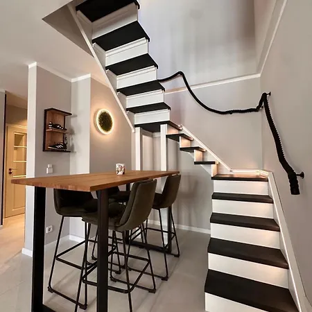 Design Auf 2 Etagen Mit Balkon Nahe Isar & Innenstadt *