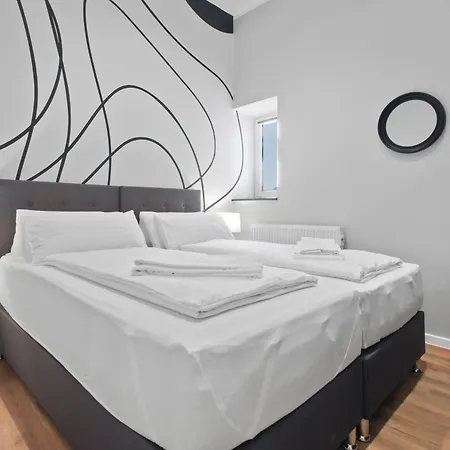 Flatista Homes - Luise * Munich