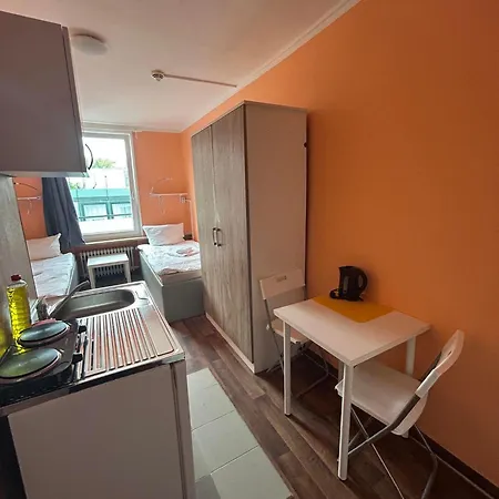 Budget Station Apartmenthostel Sen 14