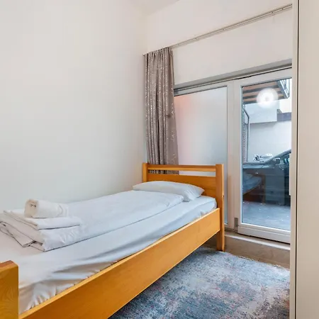 - Aldars 8 * München