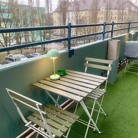 Apartment In Location With Free Parking Space