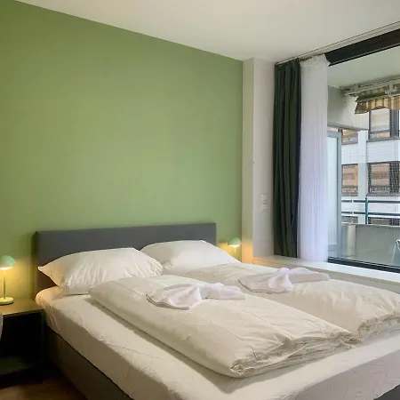 Apartment In Location With Free Parking Space Munich