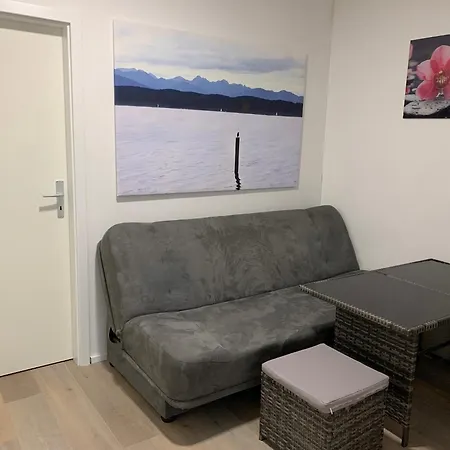 Apartment 3 South Wg