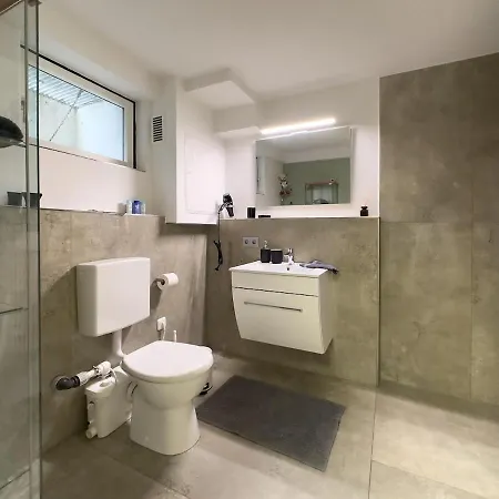 Apartment Modernes 1 In Schwabing Naehe Allianz Arena Und Englischer Garten *