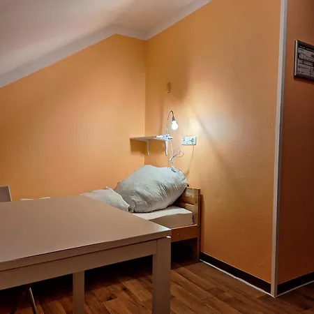 Budget Aubing Apartmenthostel Aub 162 * Munich