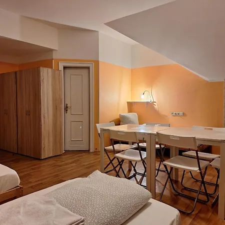Budget Aubing Apartmenthostel Aub 162 Hostel Munich