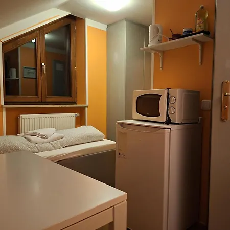 Budget Aubing Apartmenthostel Aub 162 *