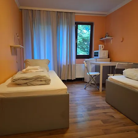 Budget Aubing Apartmenthostel Aub 162 Munich
