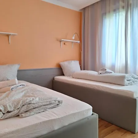 Hostel Budget Aubing Apartmenthostel Aub 162 Munich