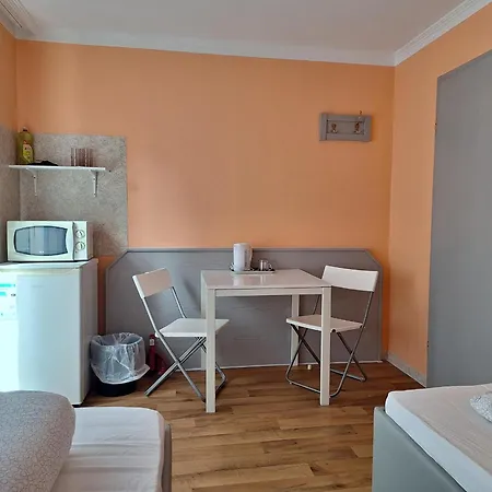 Budget Aubing Apartmenthostel Aub 162 * Munich