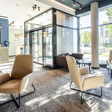 Hotel Muenchen-trudering 3*