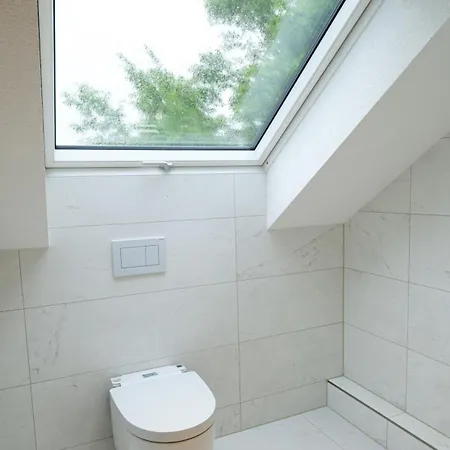Ganzes Haus Mobliert Mu-lerchenau Munich