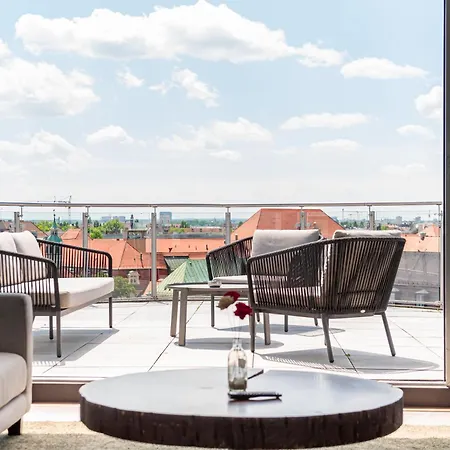 Koos Hotel&apartments -