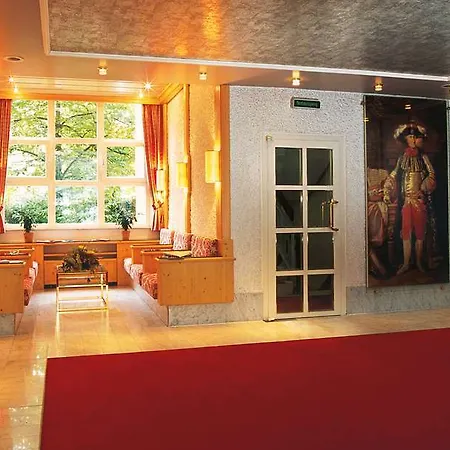 Living Am Olympiapark Apart Otel