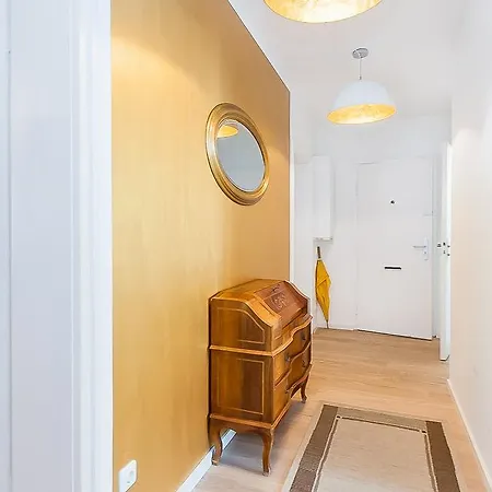 Glockenbach Apartment