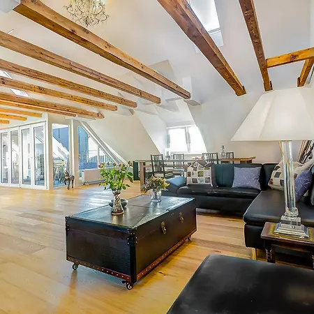 Apartment Penthouse Gasteig *