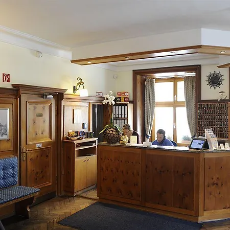 Otel Blauer Bock 3*
