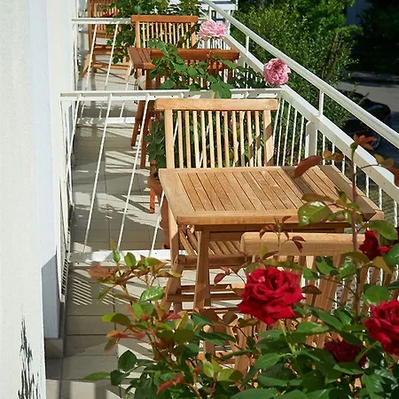 Prinz Myshkin Parkhotel 3*
