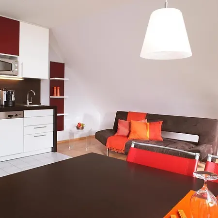 Frederics Schwabing 4*