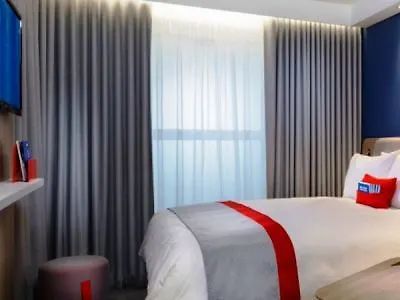 Express West By Ihg 3*