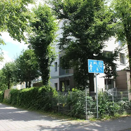 Apartment Carl Orff *
