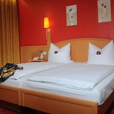 Centro Mondial City, Trademark Collection By Wyndham 3* München