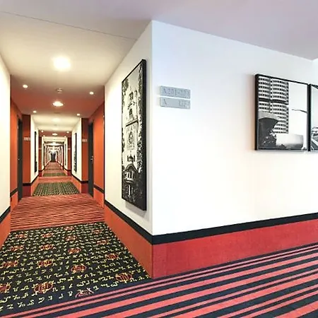 - Westpark, An Ihg Hotel 4*