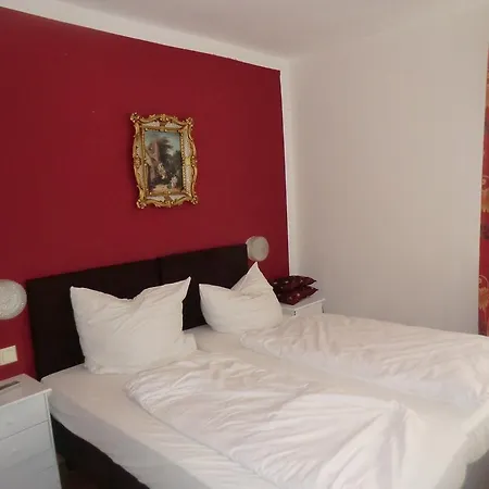 Haydn Guest house 2*