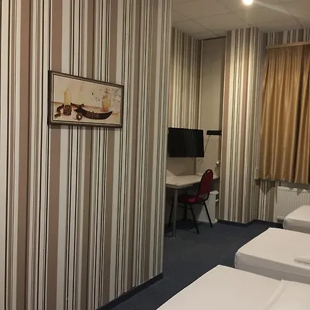 Hotel New Fair Messe 2*
