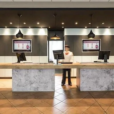 Ibis Parkstadt Schwabing Hotel 3*