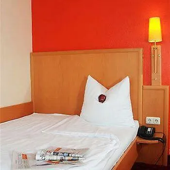 Centro Mondial City, Trademark Collection By Wyndham Hotell 3*