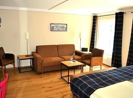 Otel Blauer Bock 3*