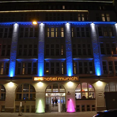 Отель Arthotel 3*