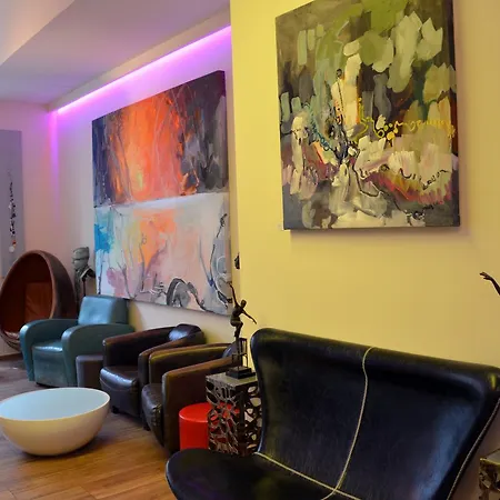 Отель Arthotel