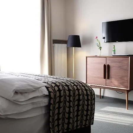 Prinz Myshkin Parkhotel 3*