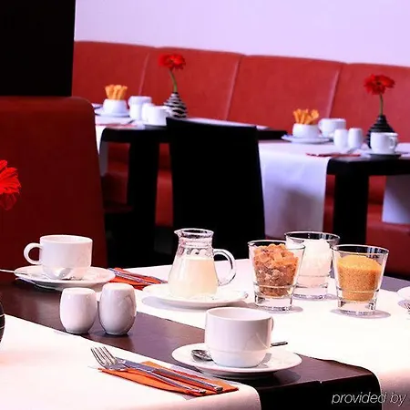 Hotel Leonardo Center