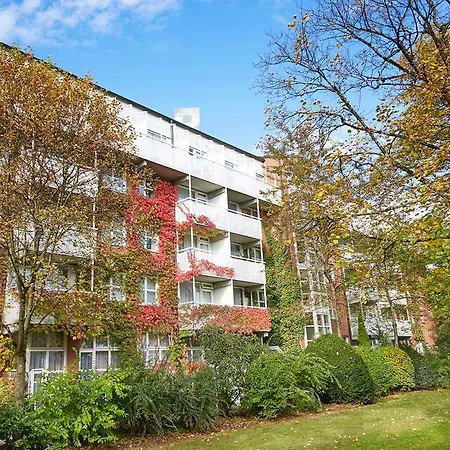 Living Am Olympiapark Apart Otel 3*