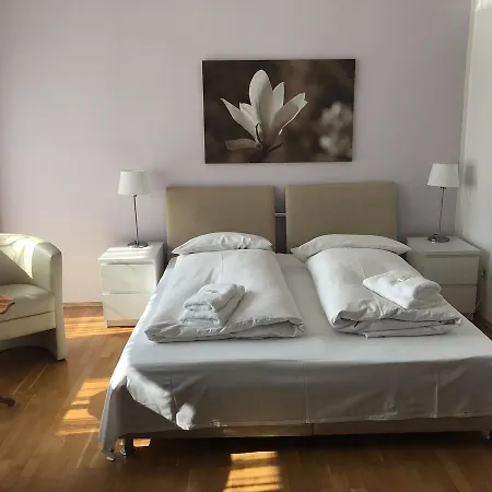 Hotel-pension Asta Maison d'hôtes *