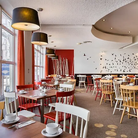 מלון Sure By Western Hauptbahnhof 3*