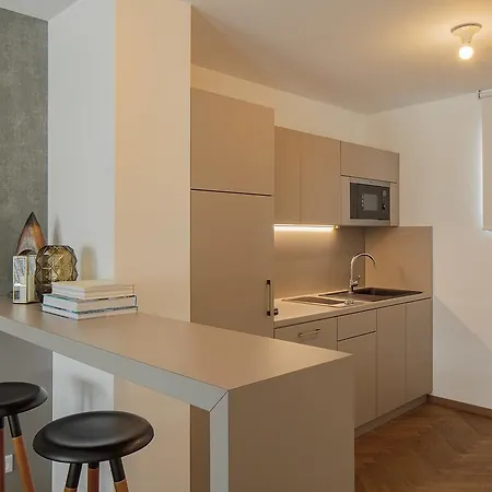 Dd Serviced Aparthotel 2*