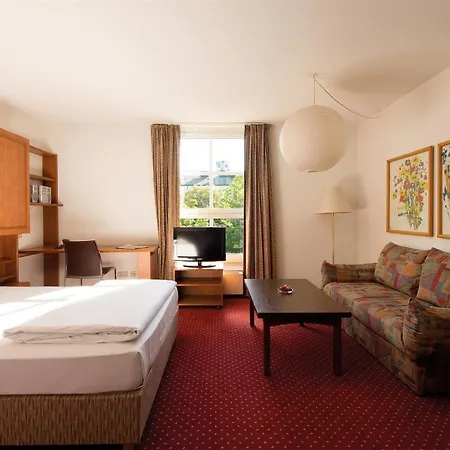 Living Am Olympiapark Apart Otel Münih
